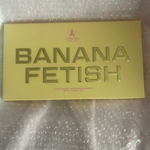 Jeffree Star Banana Fetish eyeshadow